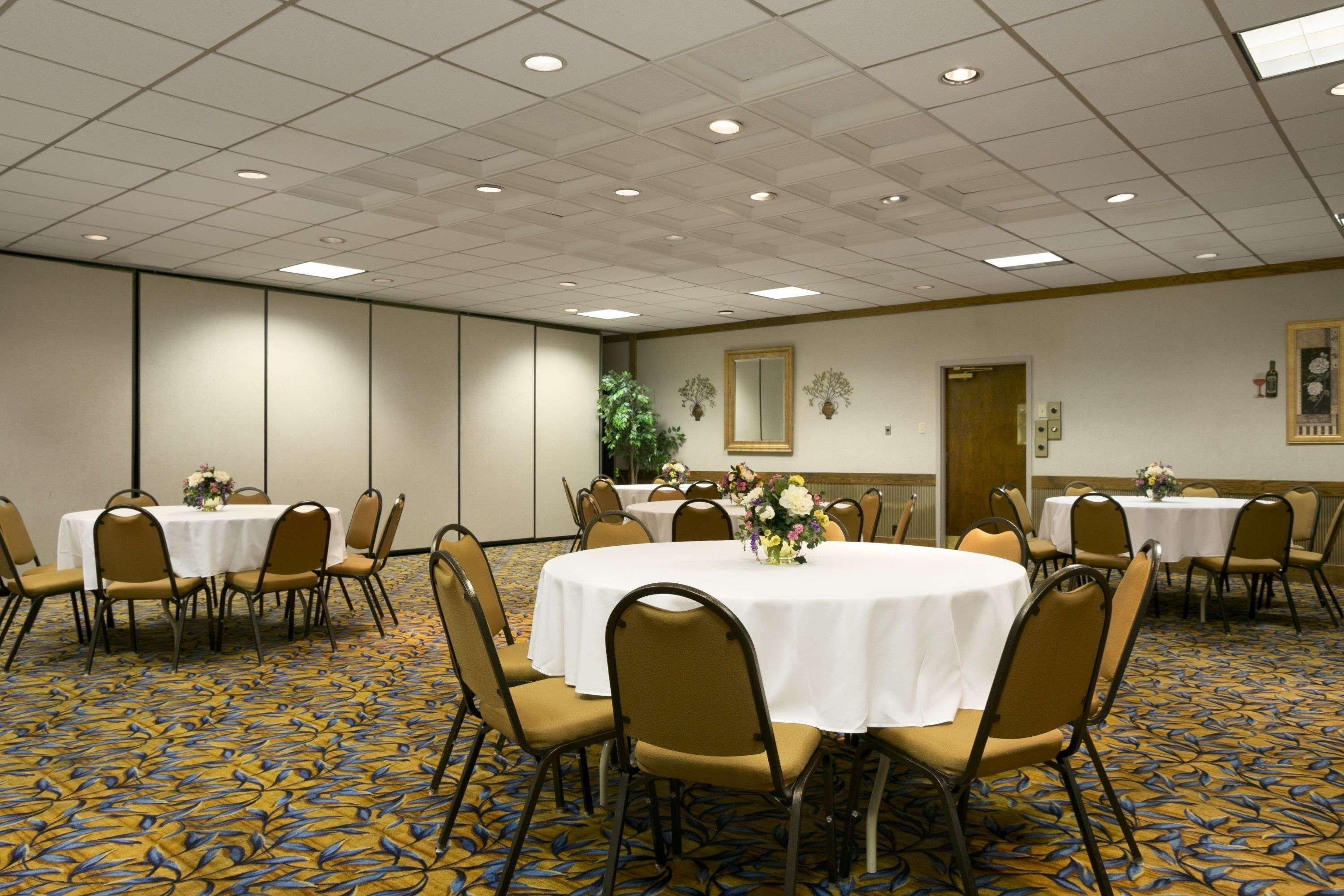 Days Inn By Wyndham Sidney Oh Dış mekan fotoğraf