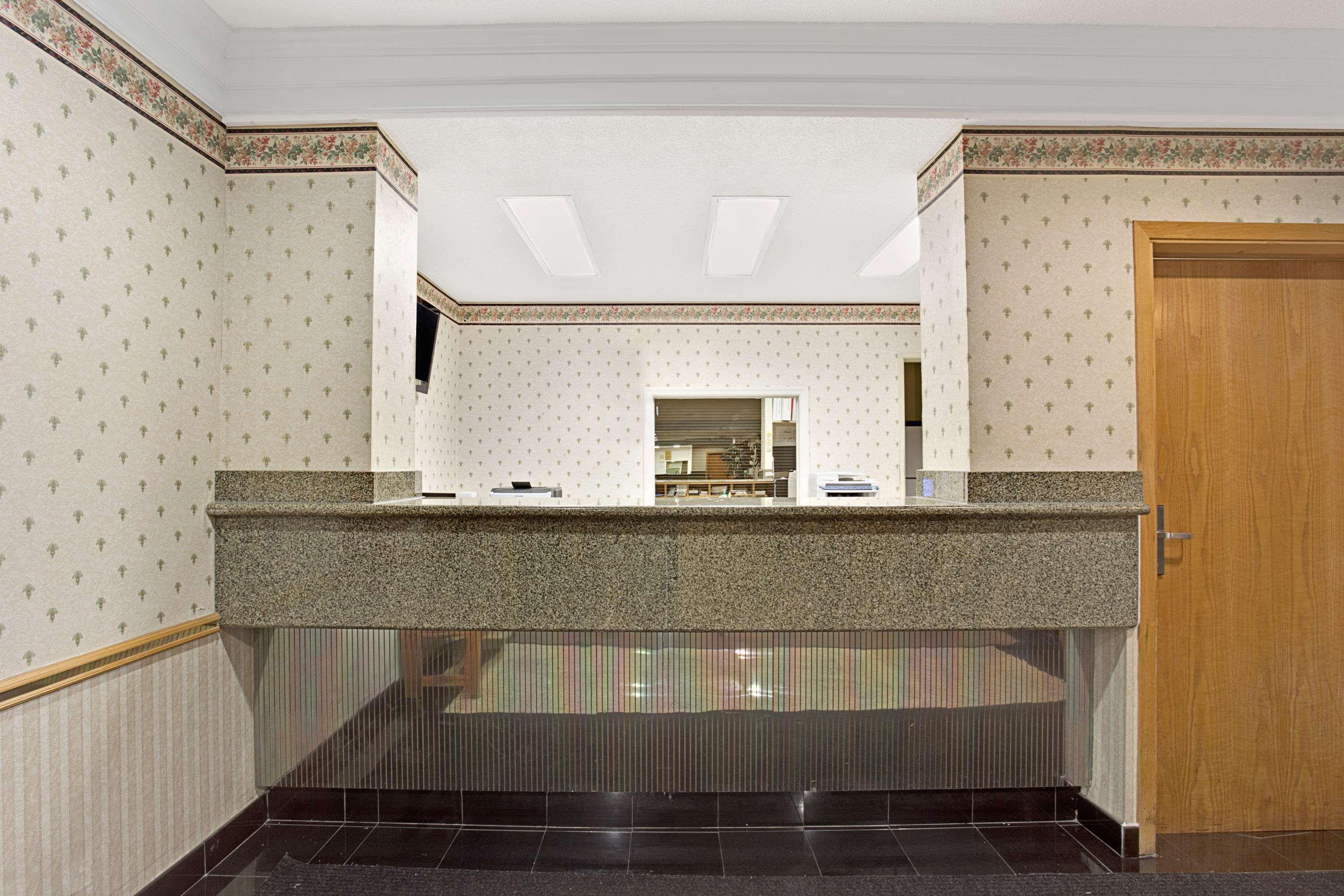 Days Inn By Wyndham Sidney Oh Dış mekan fotoğraf