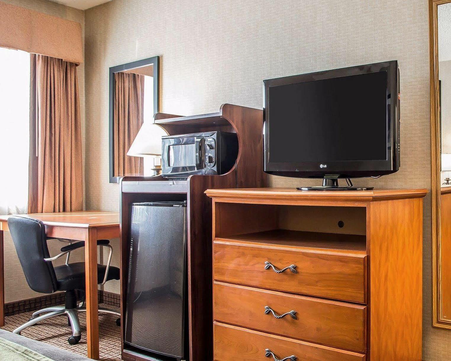 Days Inn By Wyndham Sidney Oh Dış mekan fotoğraf